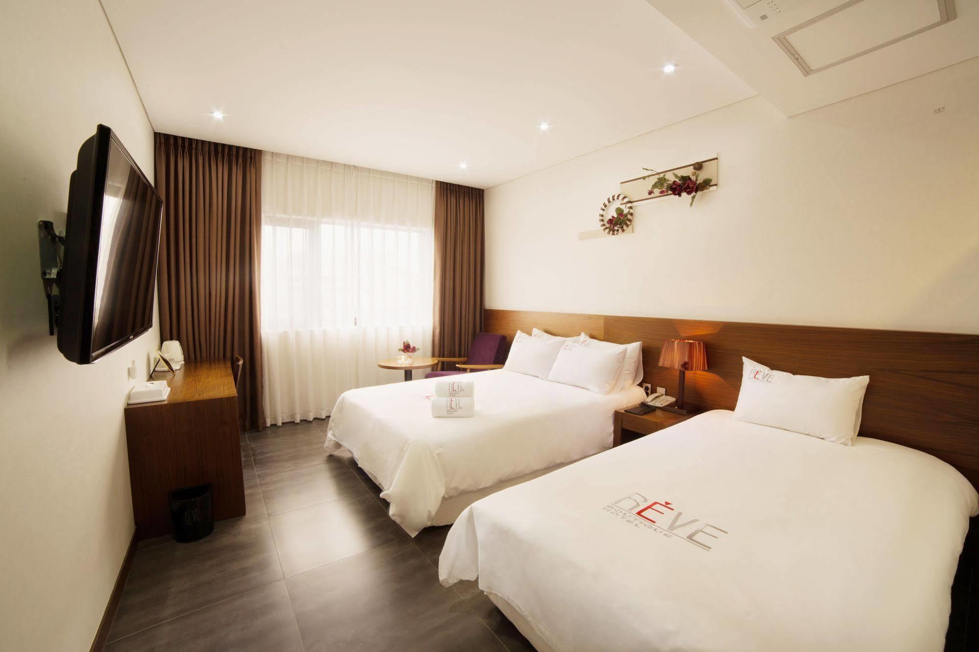 Reve Business Hotel Jeju Eksteriør billede