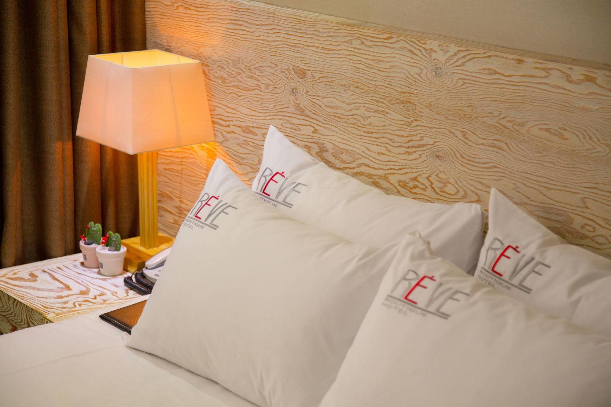 Reve Business Hotel Jeju Eksteriør billede