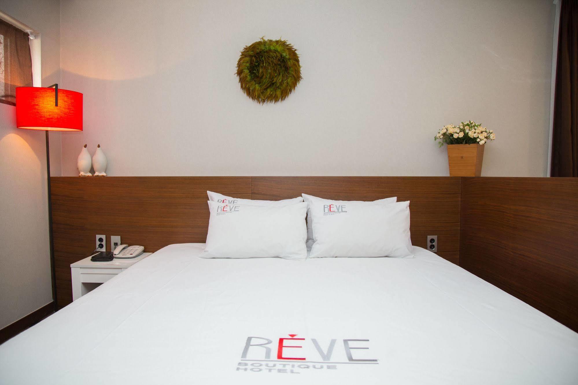 Reve Business Hotel Jeju Eksteriør billede